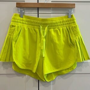 Joy Lab Highrise  Pleated Side Shorts M